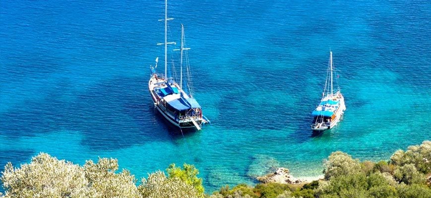 Turkish schooner by the turquoise coast Cruise on the Turquoise Coast